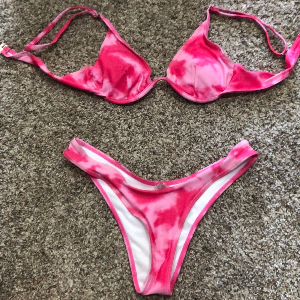 Pink tie-dye bathing suit!!